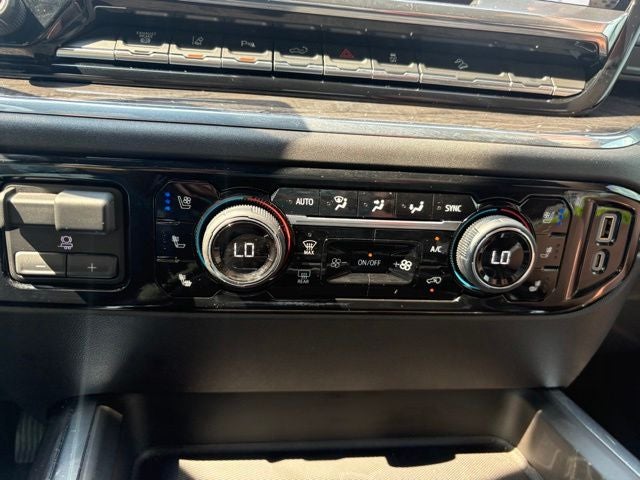 2025 Chevrolet Silverado 2500HD 4WD Crew Cab Standard Bed LTZ