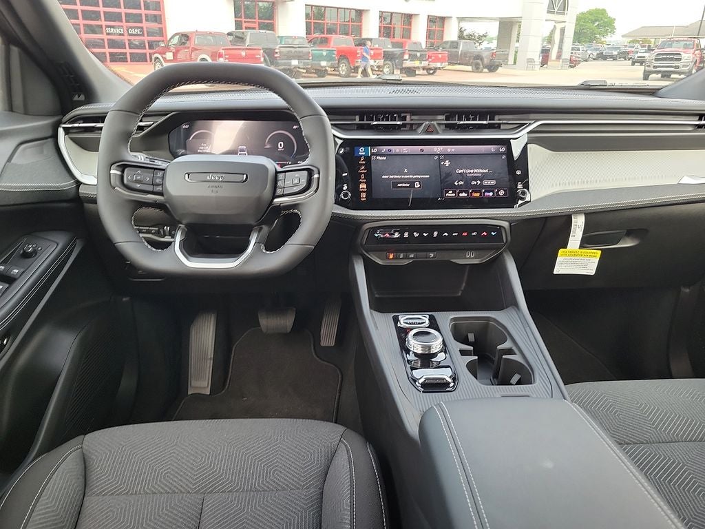 2026 Jeep Cherokee CHEROKEE LAREDO 4X4