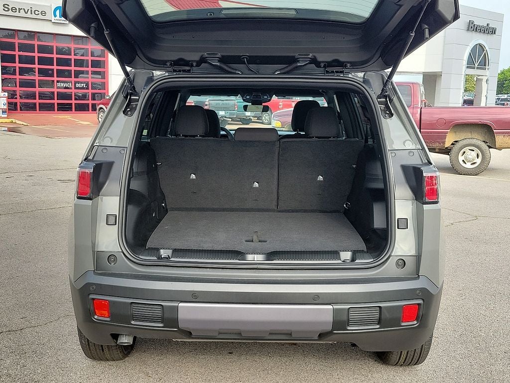 2026 Jeep Cherokee CHEROKEE LAREDO 4X4