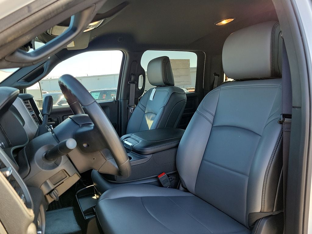 2025 RAM Ram 2500 RAM 2500 TRADESMAN CREW CAB 4X4 6'4' BOX
