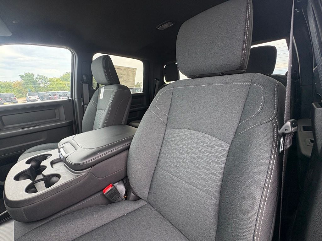 2025 RAM Ram 2500 RAM 2500 TRADESMAN CREW CAB 4X4 6'4' BOX