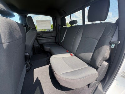 2026 RAM 2500 RAM 2500 BLACK EXPRESS CREW CAB 4X4 6'4' BOX