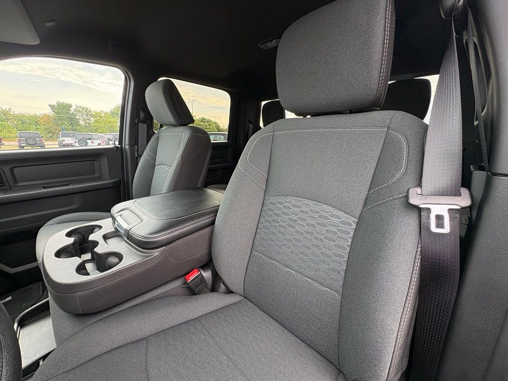 2025 RAM Ram 2500 RAM 2500 TRADESMAN CREW CAB 4X4 6'4' BOX