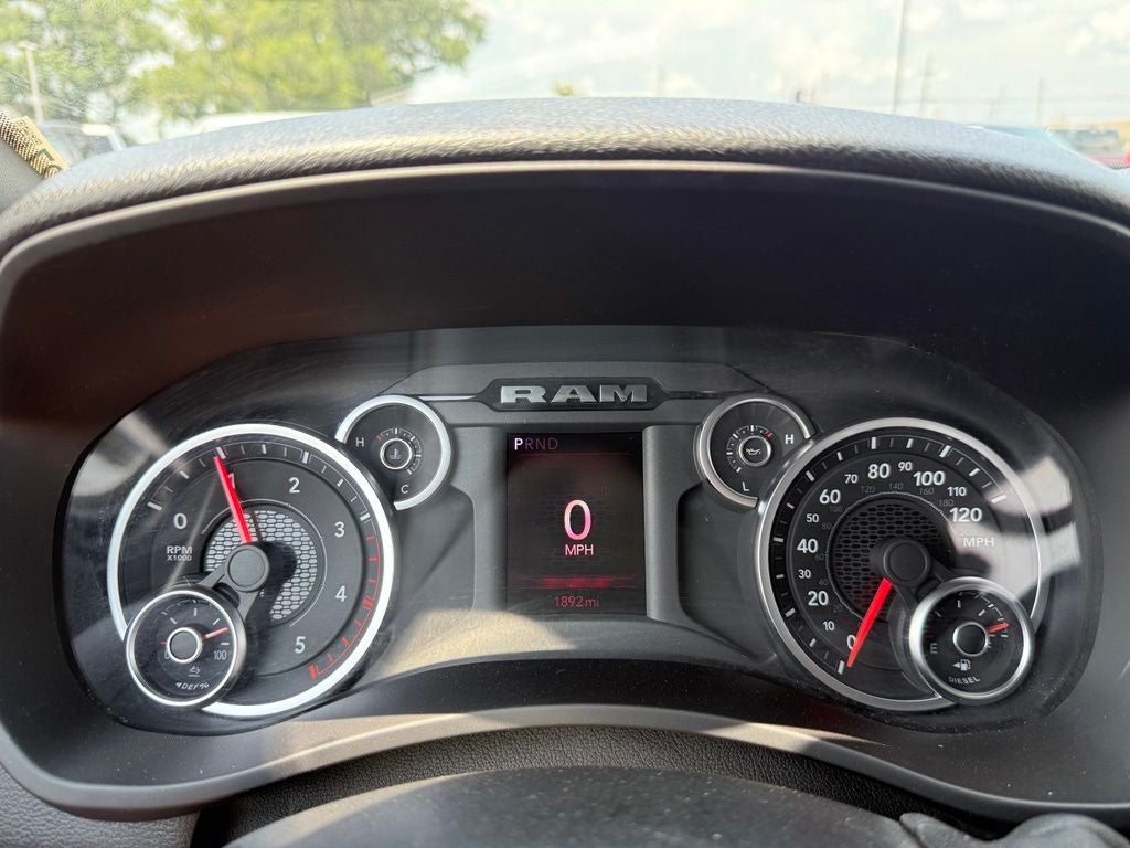 2025 RAM 2500 Tradesman Crew Cab 4x4 8' Box