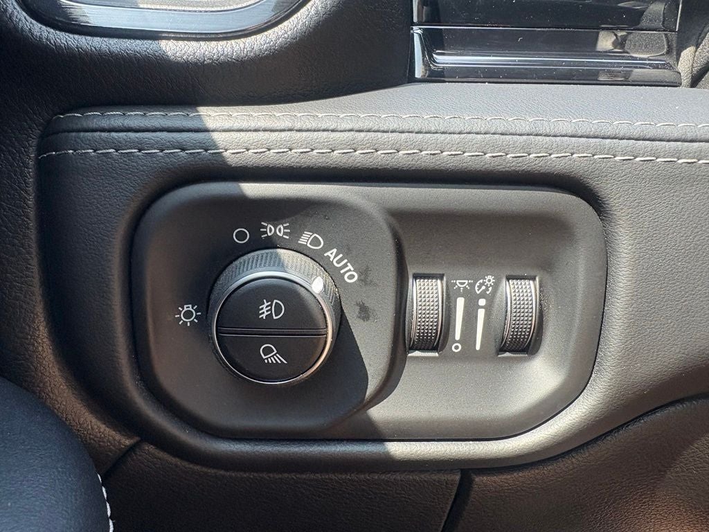 2025 RAM 2500 Limited Crew Cab 4x4 6'4' Box