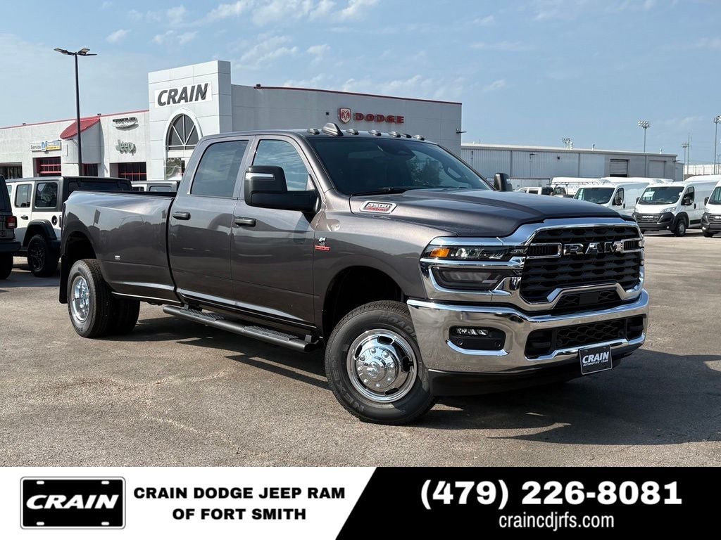 2026 RAM Ram 3500 RAM 3500 TRADESMAN CREW CAB 4X4 8' BOX