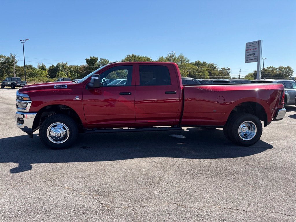 2027 RAM Ram 3500 RAM 3500 TRADESMAN CREW CAB 4X4 8' BOX
