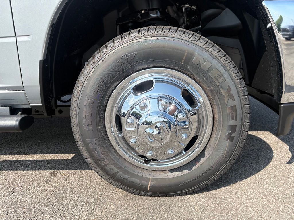 2026 RAM Ram 3500 RAM 3500 TRADESMAN CREW CAB 4X4 8' BOX