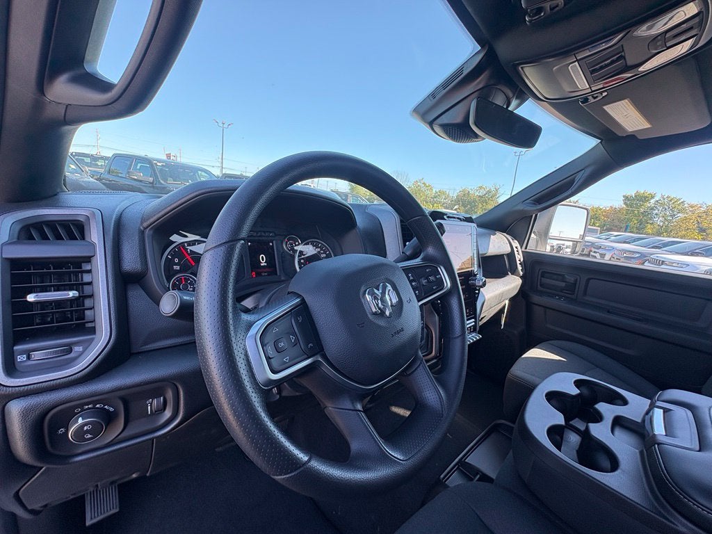 2027 RAM Ram 3500 RAM 3500 TRADESMAN CREW CAB 4X4 8' BOX
