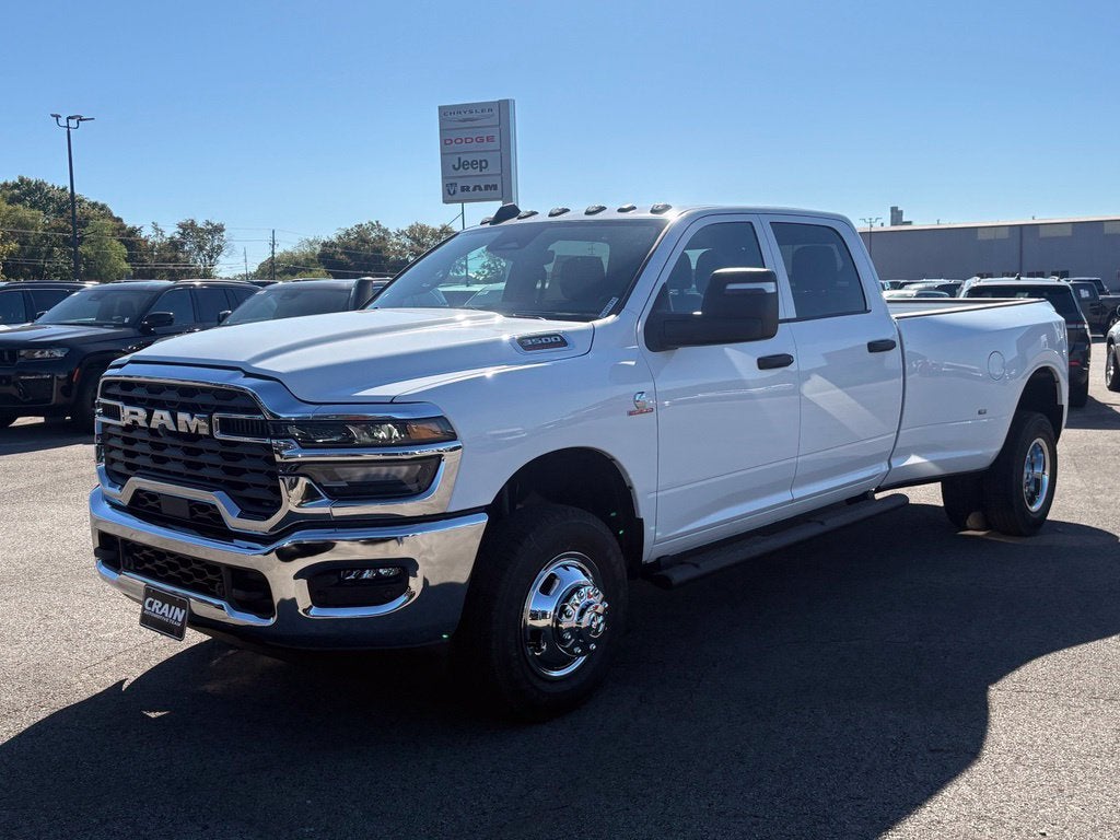 2027 RAM Ram 3500 RAM 3500 TRADESMAN CREW CAB 4X4 8' BOX