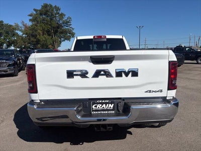 2027 RAM Ram 3500 RAM 3500 TRADESMAN CREW CAB 4X4 8' BOX