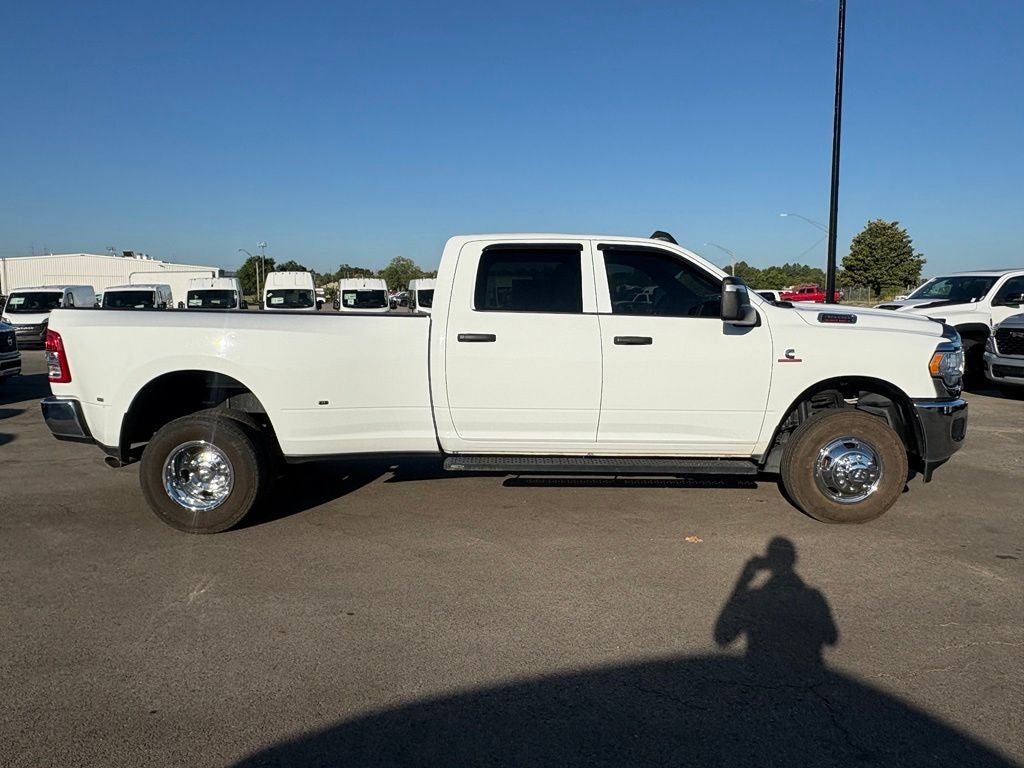 2024 RAM 3500 Tradesman Crew Cab 4x4 8' Box