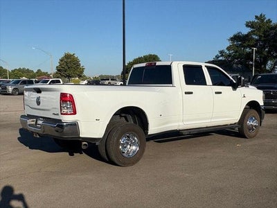 2024 RAM 3500 Tradesman Crew Cab 4x4 8' Box