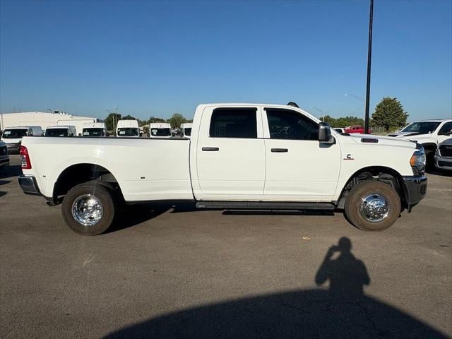 2024 RAM 3500 Tradesman Crew Cab 4x4 8' Box