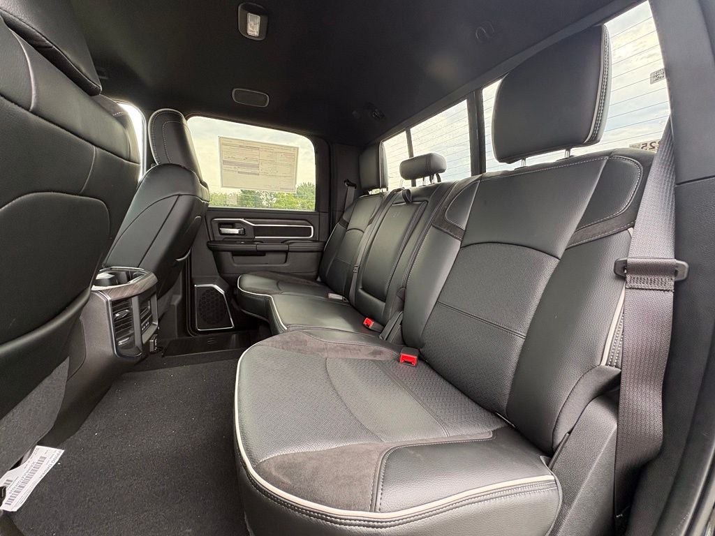 2026 RAM Ram 3500 RAM 3500 LARAMIE CREW CAB 4X4 8' BOX