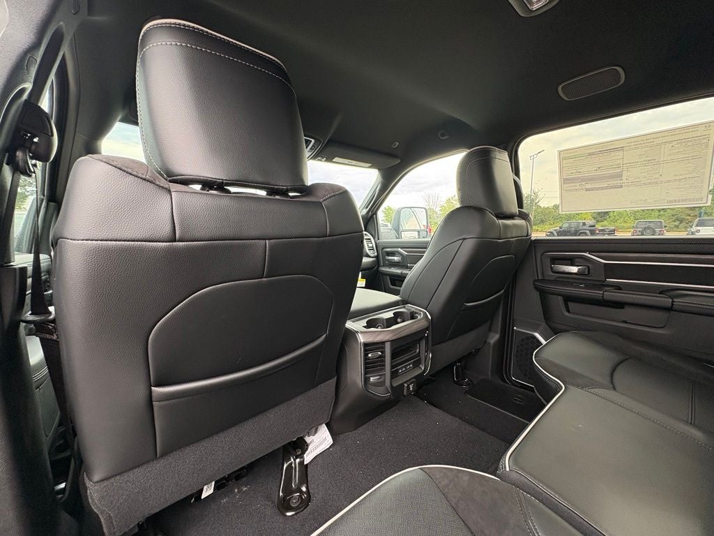2026 RAM Ram 3500 RAM 3500 LARAMIE CREW CAB 4X4 8' BOX