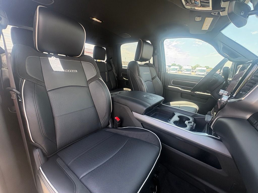 2026 RAM Ram 3500 RAM 3500 LARAMIE CREW CAB 4X4 8' BOX