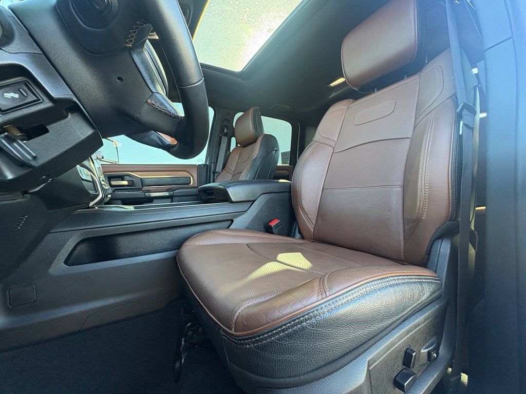 2024 RAM 3500 Limited Longhorn Crew Cab 4x4 8' Box