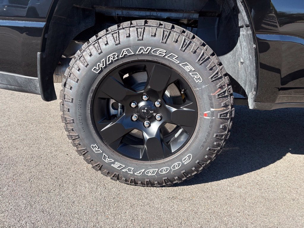 2027 RAM Ram 1500 RAM 1500 WARLOCK CREW CAB 4X4 5'7' BOX
