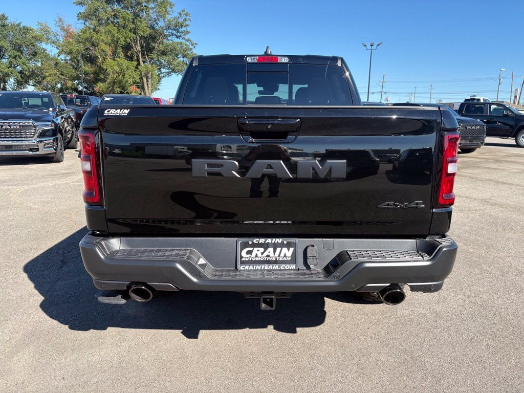 2027 RAM Ram 1500 RAM 1500 WARLOCK CREW CAB 4X4 5'7' BOX