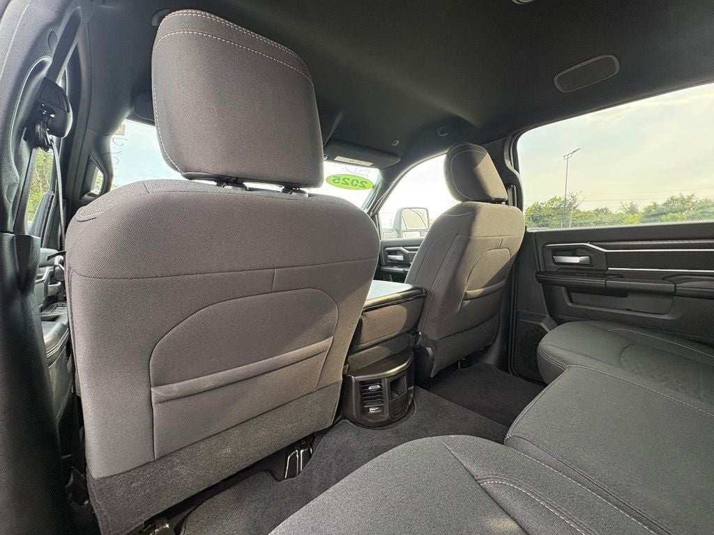 2025 RAM 2500 Big Horn Crew Cab 4x4 6'4' Box