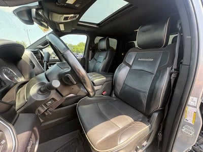 2022 RAM 2500 Laramie Crew Cab 4x4 6'4' Box