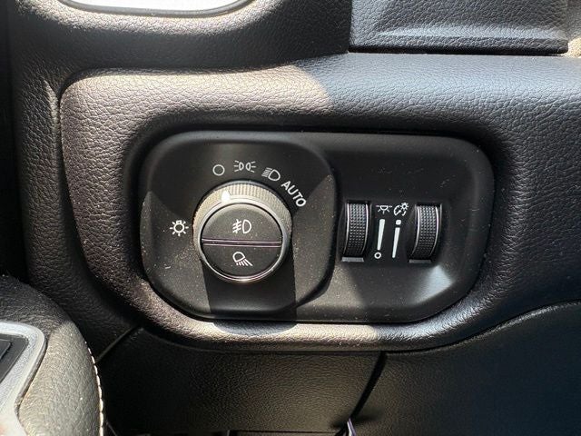 2022 RAM 2500 Laramie Crew Cab 4x4 6'4' Box