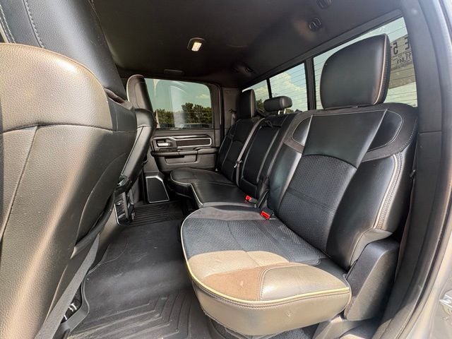 2022 RAM 2500 Laramie Crew Cab 4x4 6'4' Box