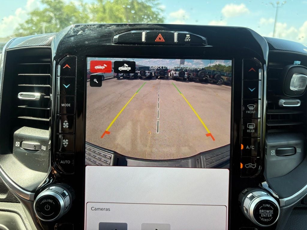2022 RAM 2500 Laramie Crew Cab 4x4 6'4' Box