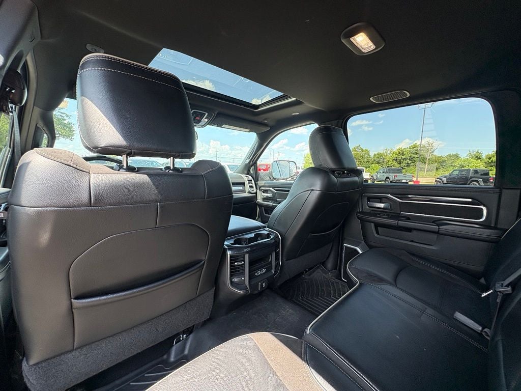 2022 RAM 2500 Laramie Crew Cab 4x4 6'4' Box