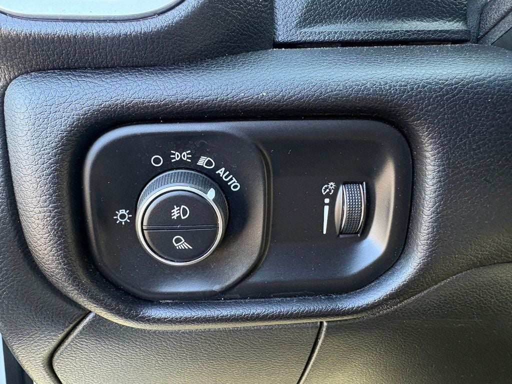 2024 RAM 2500 Big Horn Crew Cab 4x4 8' Box