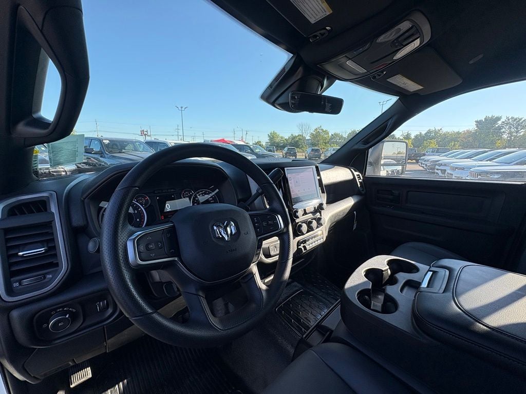 2026 RAM 3500 Chassis RAM 3500 TRADESMAN CREW CAB CHASSIS 4X4 60' CA