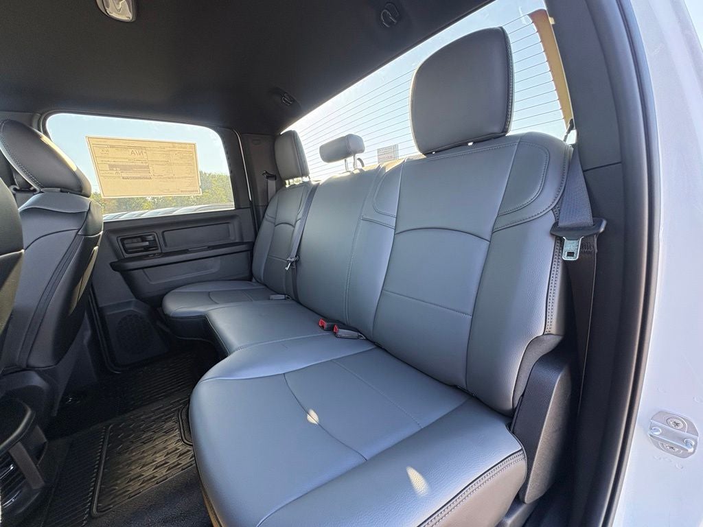 2026 RAM Ram 3500 Chassis Cab RAM 3500 TRADESMAN CREW CAB CHASSIS 4X4 60' CA
