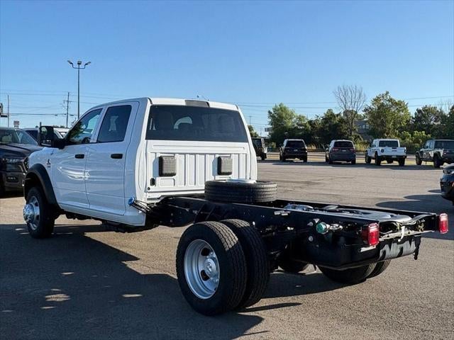 2026 RAM 5500 Chassis RAM 5500 TRADESMAN CHASSIS CREW CAB 4X4 60' CA