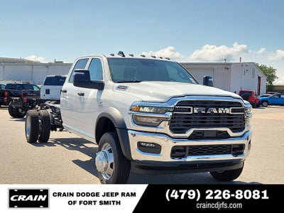 2026 RAM 5500 Chassis RAM 5500 TRADESMAN CHASSIS CREW CAB 4X4 84' CA