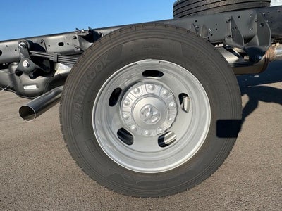 2026 RAM Ram 5500 Chassis Cab RAM 5500 TRADESMAN CHASSIS CREW CAB 4X4 84' CA
