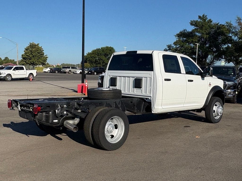 2026 RAM 5500 Chassis RAM 5500 TRADESMAN CHASSIS CREW CAB 4X4 84' CA