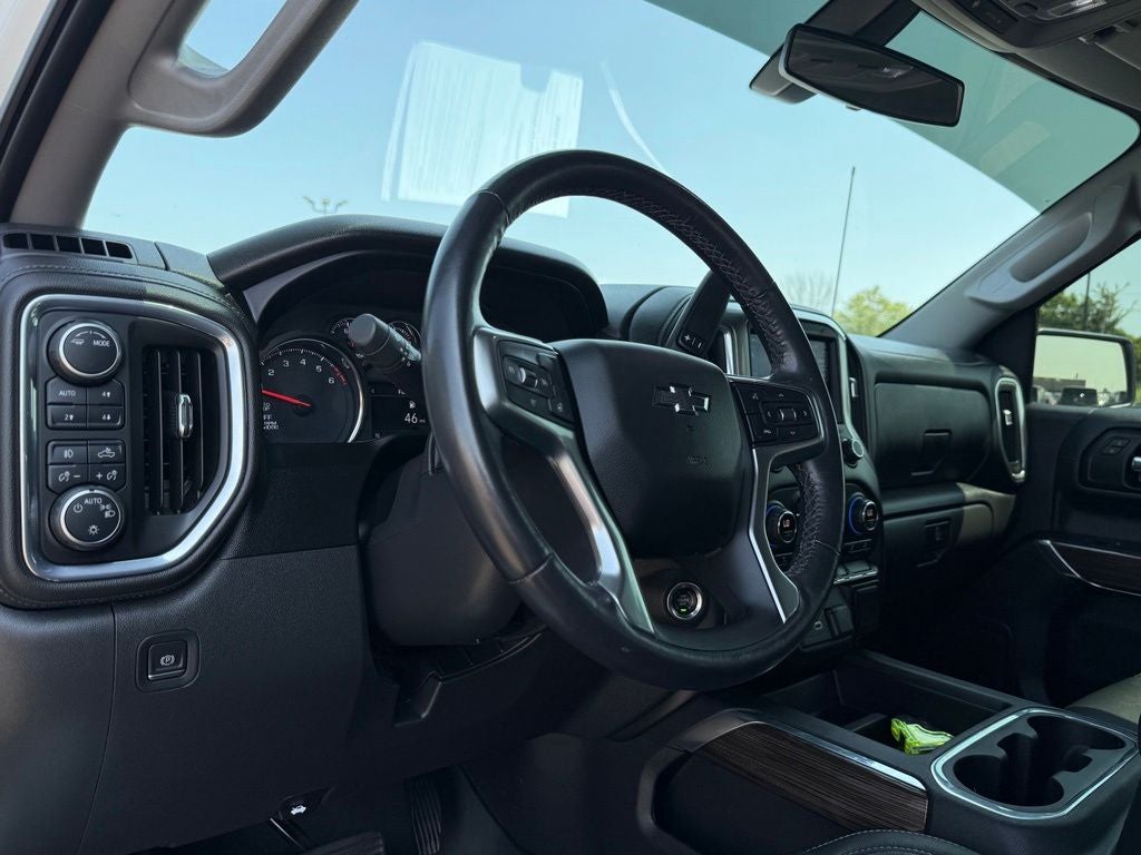 2021 Chevrolet Silverado 1500 4WD Crew Cab Short Bed RST