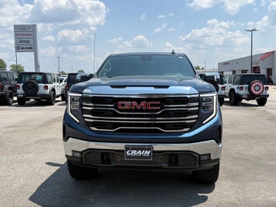 2022 GMC Sierra 1500 4WD Crew Cab Short Box SLT