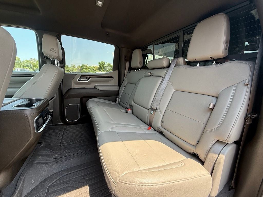 2022 GMC Sierra 1500 4WD Crew Cab Short Box SLT