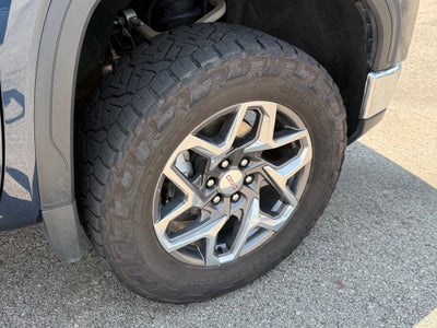 2022 GMC Sierra 1500 4WD Crew Cab Short Box SLT