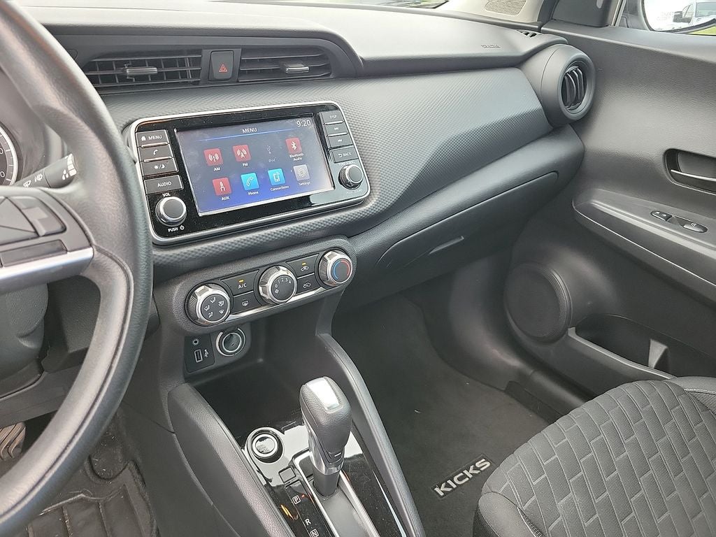 2021 Nissan Kicks S Xtronic CVT