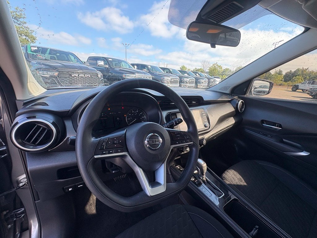 2021 Nissan Retrocesos SV Xtronic CVT