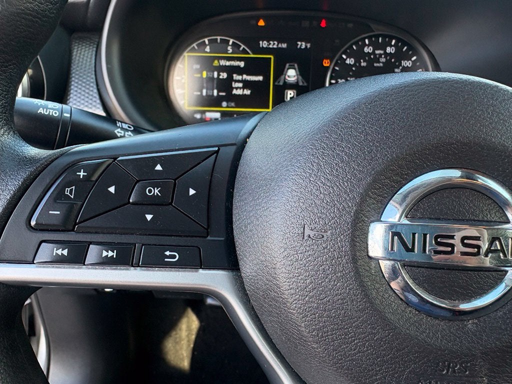 2021 Nissan Retrocesos SV Xtronic CVT