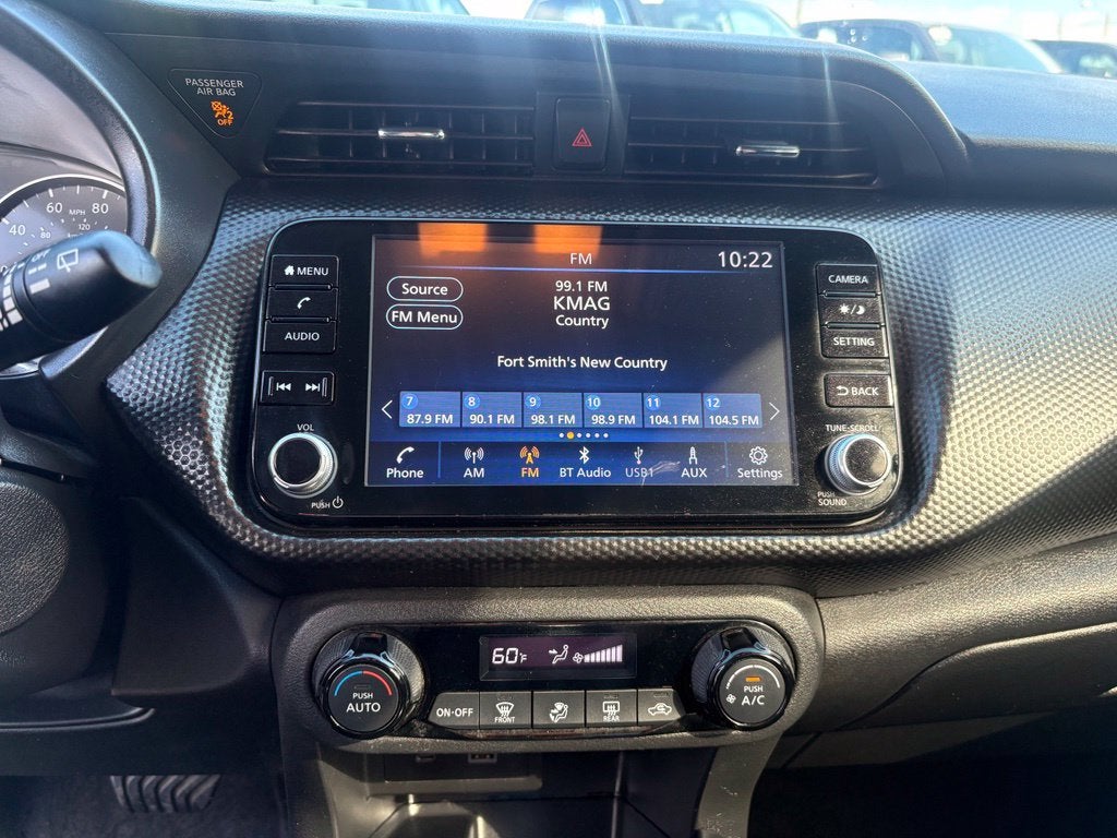 2021 Nissan Retrocesos SV Xtronic CVT