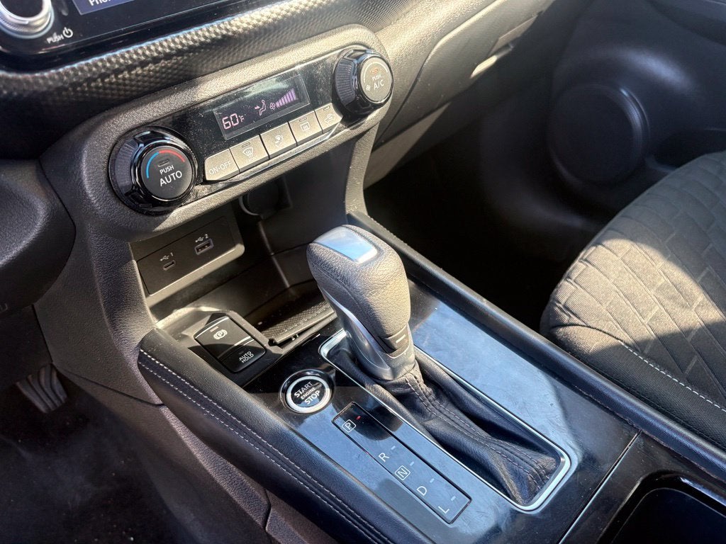 2021 Nissan Retrocesos SV Xtronic CVT