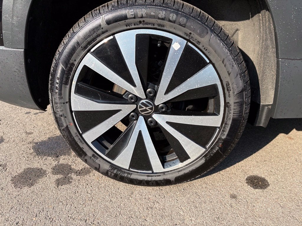 2024 Volkswagen Taos 1.5T SE