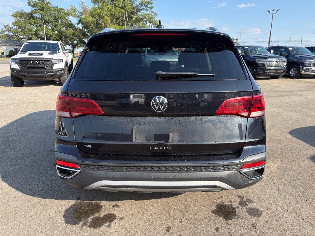 2024 Volkswagen Taos 1.5T SE