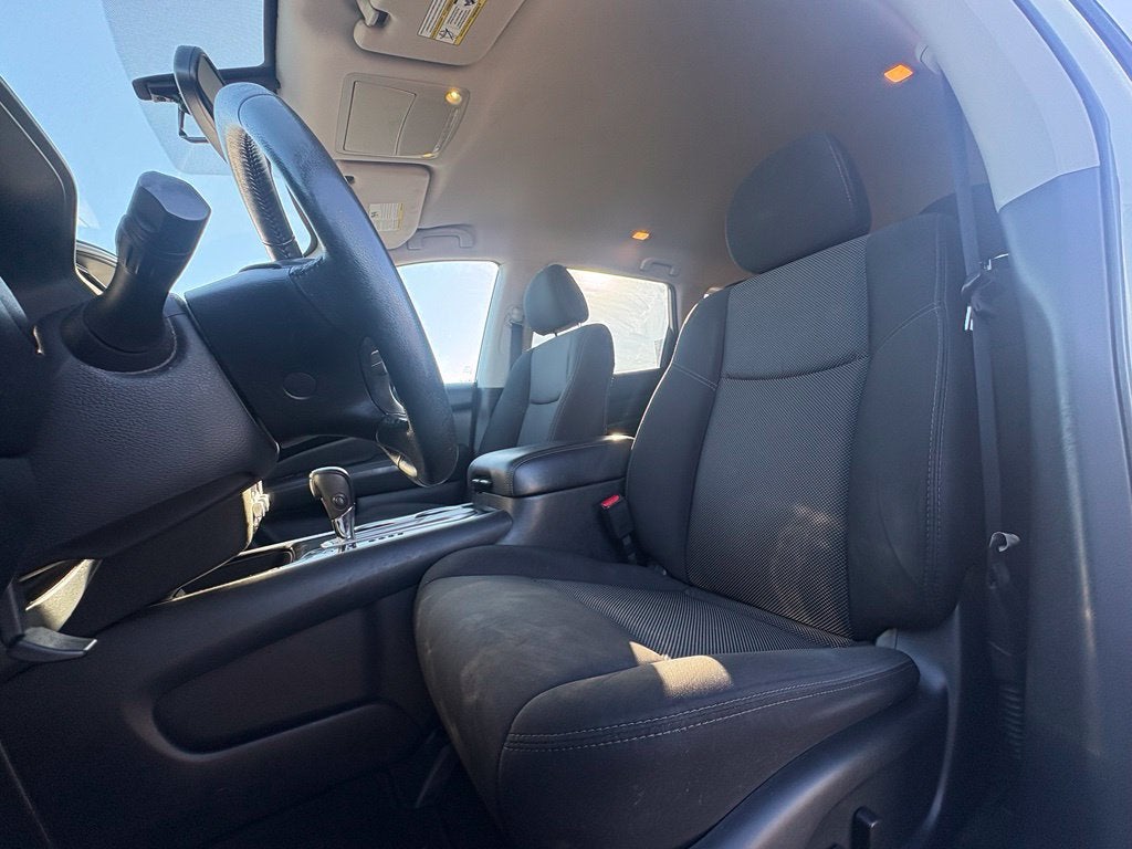 2020 Nissan Pathfinder SV 2WD