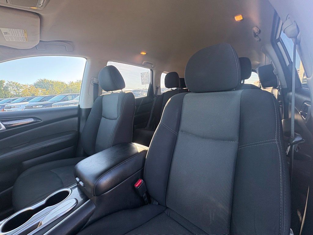 2020 Nissan Pathfinder SV 2WD